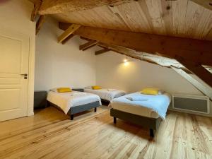 Maisons de vacances Gite a la lisiere de Fontbonne : photos des chambres