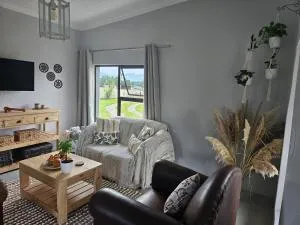 Rustic Reins - 雷因恩道尔