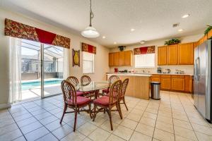 Lanai and Game Room Vacation Home in Davenport!
