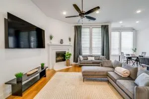 Patio and Yard Beautiful Family Home in Mansfield! - Midlothian