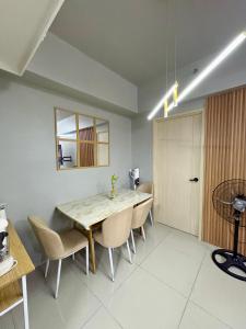 Comfy Cozy Staycation