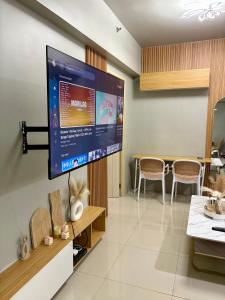 Comfy Cozy Staycation