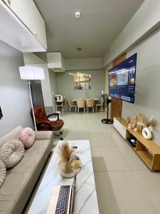 Comfy Cozy Staycation