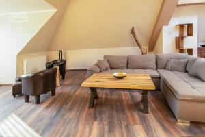 Suite ODINS HALLE - Odins Blick Wohnung 8 - direkt am Privatstrand, Sauna, Garten