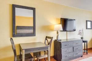 Pools and Spas Beachfront Studio at Landmark Resort