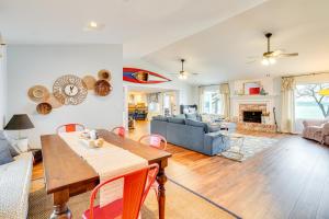 Lakefront Home w Private Dock in Grove