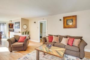 < 1 Mi to University of Oregon: Eugene Home