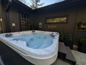 Wildwood Retreat Cabin - Ubytování bez kategorie ve městě Newland