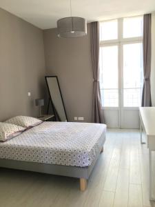 Appartements T3 City Centre bright, Balcony, near Train Station : photos des chambres
