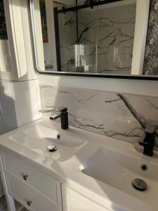 Villas Villa 1920 renovee : photos des chambres