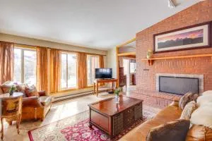 6 Mi to Chico Hot Springs Villa with River Access - Pray