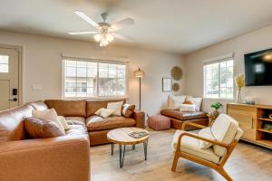 Fire Pit and Yard Games Inviting Clarksburg Cottage