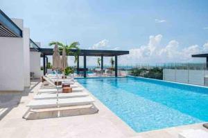 Luxury and spacious Serenada