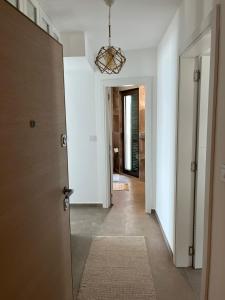 Beachfront apartment with sea view