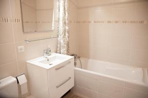Appartements Au coeur de ville - a proximite de tout : photos des chambres