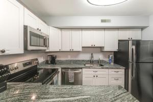 Walk to Beach Newly Remodeled Condo in Ocean City