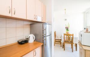 Apartment Zlatni Potok with seaview