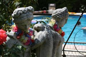 Maisons de vacances Saint Paul le Marseillais Gites : Maison 2 Chambres