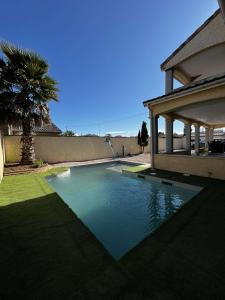 Villas Villa contemporaine avec piscine : photos des chambres