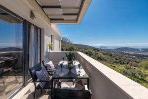 Luxury Villa Stella in a natural setting