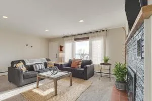 Fire Pit, Waterfront and Boat Dock Detroit Lake Gem - Hawley