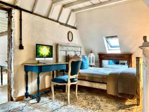 Mystics Lodge