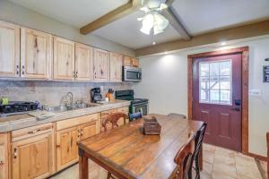 Near Riding Trails for ATVs Cabin in Delbarton