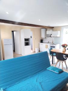 Maisons d'hotes Logement proche du Lac & Ocean, Parking : photos des chambres