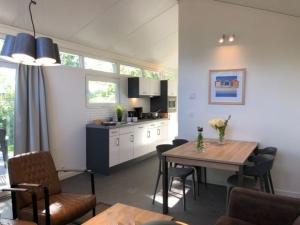 Breskens Laguna Chalet mit Zaun Haus Nr A04