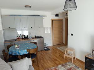Ramonda apartman sa bazenom, Vrnjačka Banja