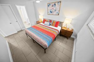 Bayview Apartments By Lowkl