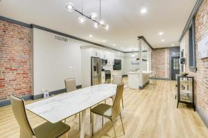 Walk to Gravois Park Nice Home with Garage