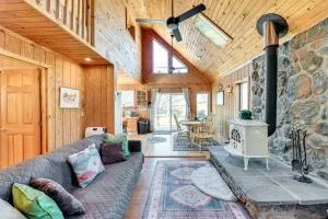 3 Mi to Catskill Scenic Trail Stamford Cottage - Roxbury