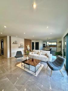 La Charmésienne - Modern villa with pool