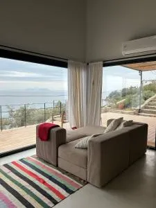 A House with A View - Megalochórion