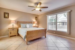 Private Pool and Spa Airy Gem with Yard in Cape Coral