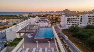 Casa Cabo - THE BEST, fully equipped luxurious brand new condo