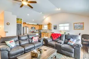 Hike, Ski and Explore Townhome with Yard in Fraser! - Tabernash
