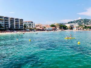 Évasion Pointe Croisette, vue mer, plage à une minute