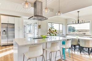3-Acre Oceanfront Home Game Room and Fire Pit!