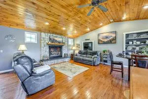 Lakefront Cabin Retreat with Dock in Robbinsville! - Tapoco