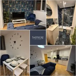 Sapphire Luxe- Basingstoke Sleeps 4 with Free Parking - Worting