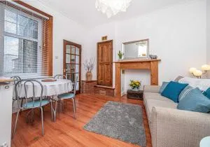 Number Two Aberdour - Pretty Village nr Edinburgh - Dunfermline