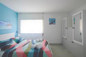 Appartamento con 2 grandi camere in centro sul mare