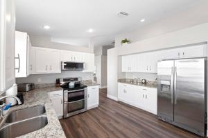 Saltwater Pool and Spa at Home in Bradenton