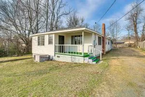 Pet-Friendly Little Rock Home on Spacious Lot - Pine Bluff