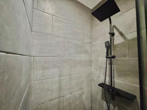 Exclusive Central Residence - Modern 1BR