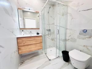 The Antonio Pedro House - NO 2D - Stunning Three-Bedroom Apartment
