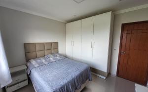 Apto amplo com 24 xurupita na orla de porto