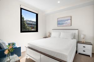 Modern 2-Bedroom Retreat Minutes from St Kilda